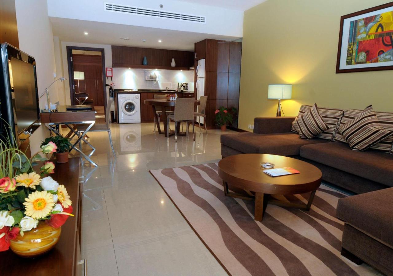 ฟีนิกซ์ พลาซา โฮเต็ล อพาร์ตเมนต์ Aparthotel อาบูดาบี ภายนอก รูปภาพ