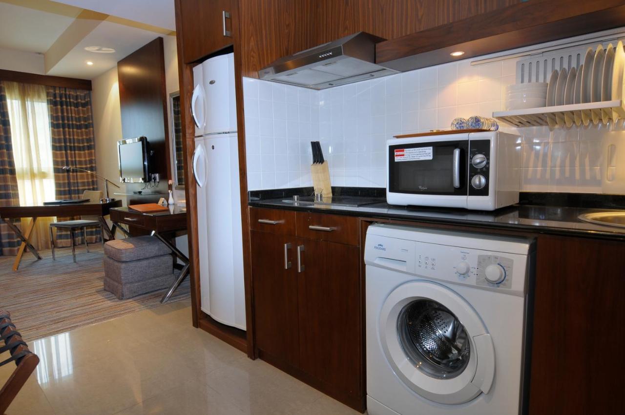ฟีนิกซ์ พลาซา โฮเต็ล อพาร์ตเมนต์ Aparthotel อาบูดาบี ภายนอก รูปภาพ