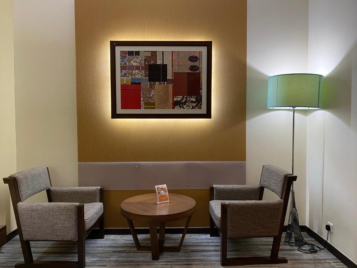 ฟีนิกซ์ พลาซา โฮเต็ล อพาร์ตเมนต์ Aparthotel อาบูดาบี ภายนอก รูปภาพ
