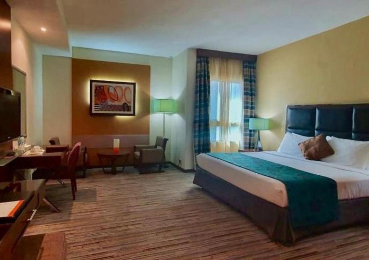 ฟีนิกซ์ พลาซา โฮเต็ล อพาร์ตเมนต์ Aparthotel อาบูดาบี ภายนอก รูปภาพ