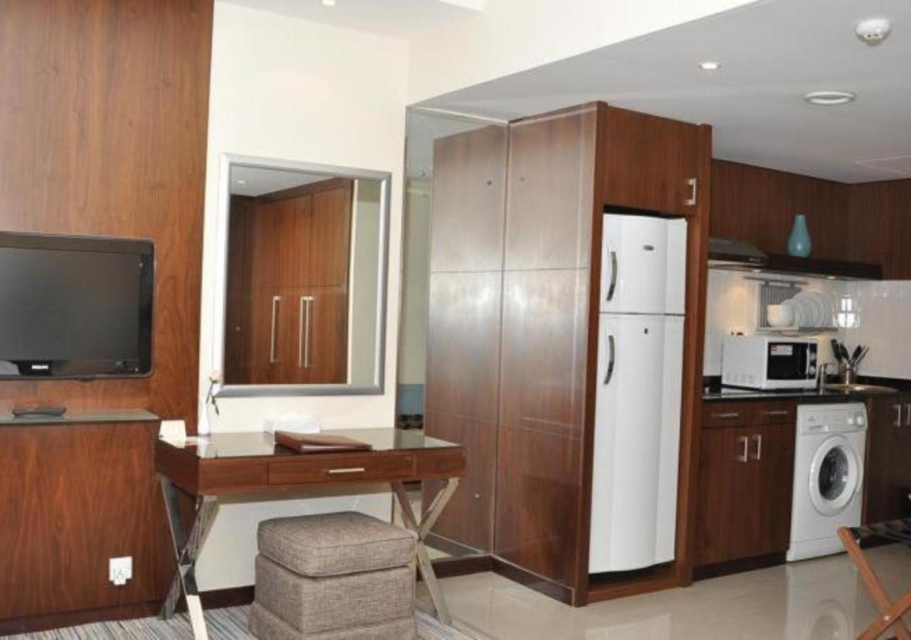 ฟีนิกซ์ พลาซา โฮเต็ล อพาร์ตเมนต์ Aparthotel อาบูดาบี ภายนอก รูปภาพ