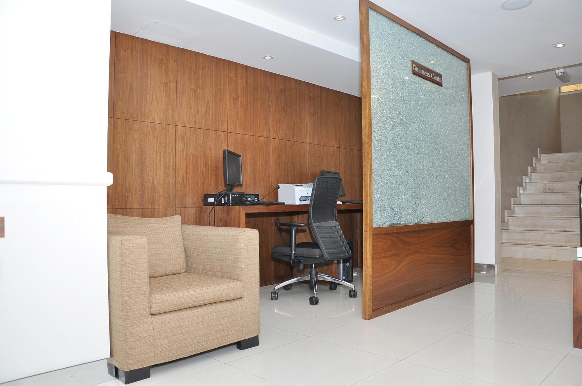 ฟีนิกซ์ พลาซา โฮเต็ล อพาร์ตเมนต์ Aparthotel อาบูดาบี ภายนอก รูปภาพ